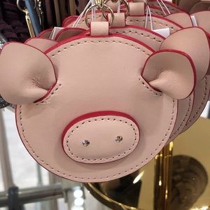 Meet your Posher, Anne